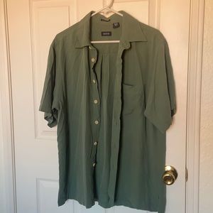 100% Silk Izod Button Up